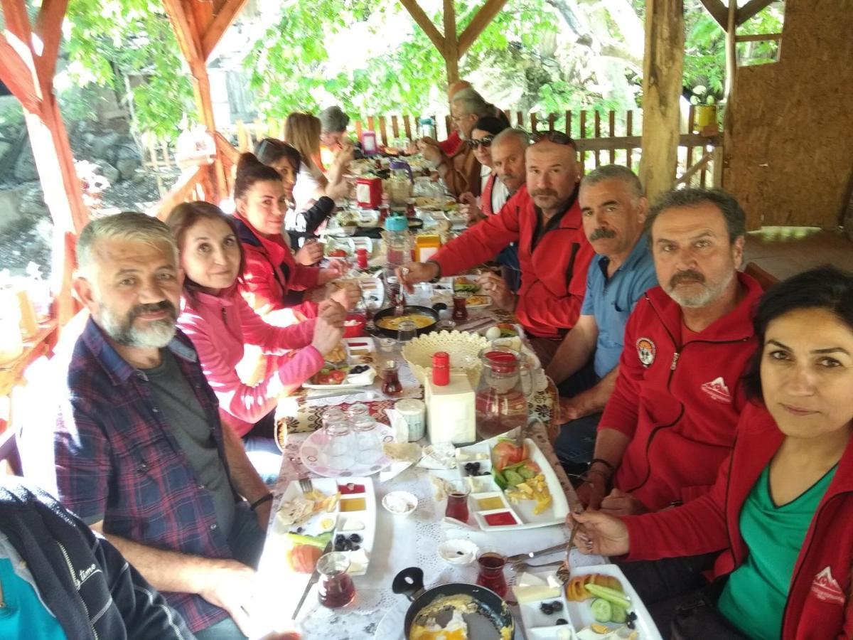 Kapuzbasi Selalesi Bastuerk Dinlenme Tesisleri Hotel Büyükçakır Екстериор снимка